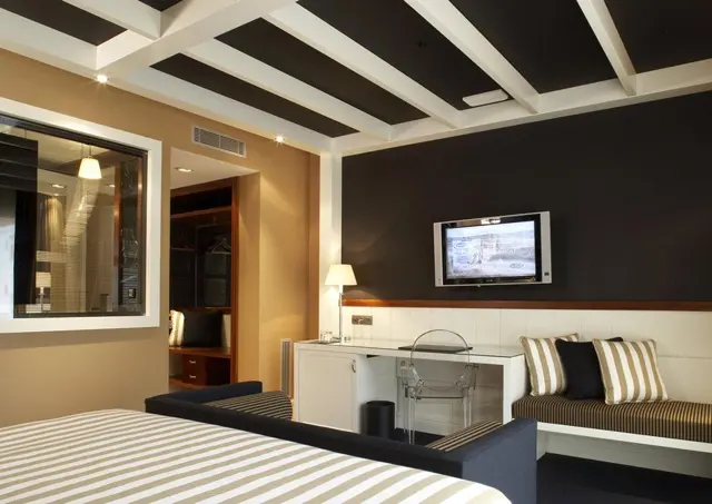 유232 호텔