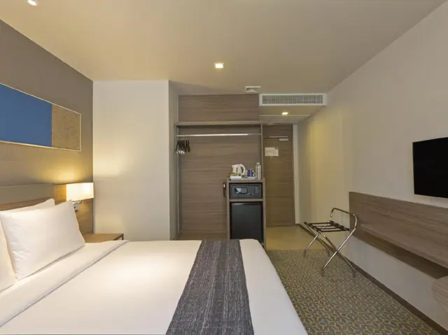 홀리데이 인 익스프레스 방콕 사톤 바이 IHG