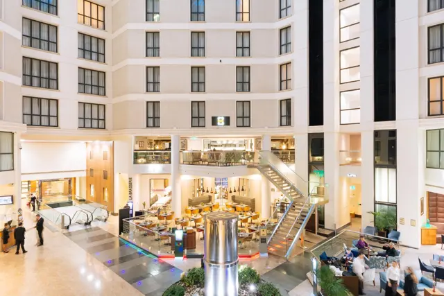 소피텔 런던 개트윅